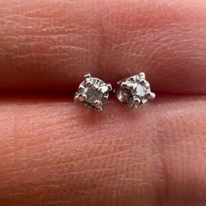 🔴DEAL OF THE A WEEK🔴Authentic 14K Real White Gold Diamond Stud Earrings🔴